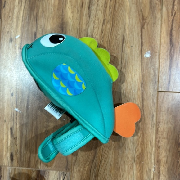 Baby bath tub toy holder and tap cover to protect from bumps - Picture 3 of 6